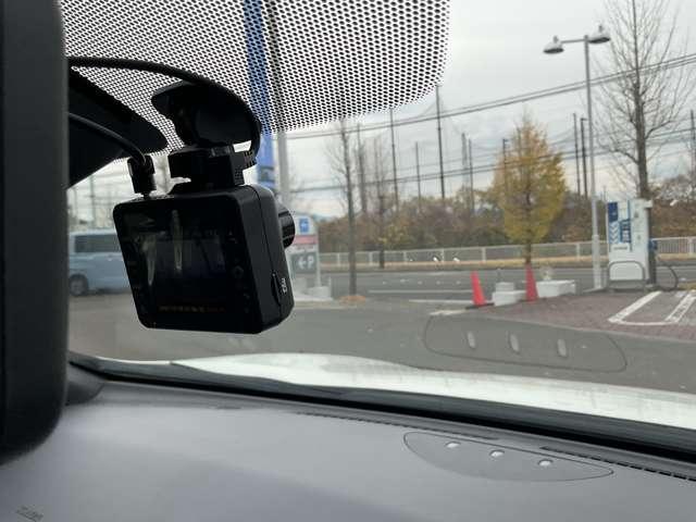 ドライブレコーダー搭載でもしもの時でも安心ですね♪