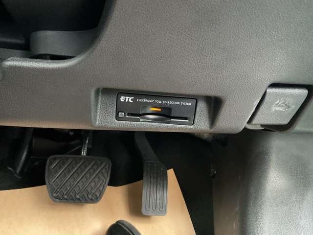 ＥＴＣ搭載済みです！高速道路の乗り降りを車を止めずに支払いが完了するのでとても便利です。