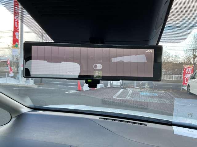 セレナ ｅ－パワー　ハイウェイスターＶ　９０周年記念車　当社試乗車ＵＰ　プロパイロット　メーカーナビ　後席モニター　エマージェンシーブレーキ　アラウンドビューモニター　ＥＴＣ　ドラレコ　両側電動スライドドア　シートヒーター　スマートミラー　障害物センサー（9枚目）