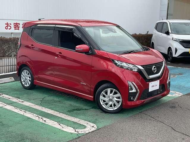 デイズ ６６０　ハイウェイスターＸ　プロパイロット　エディション　衝突軽減　純正ワイドナビＴＶ　３６０°モニター　ＥＴＣ　アイドリングストップ　障害物センサー　車線逸脱警報　純正ドラレコ　フルセグＴＶ　ＤＶＤ再生　インテリキー　ＬＥＤライト　純正アルミ　ワンオーナー（3枚目）