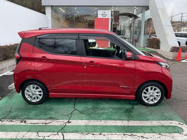 デイズ ６６０　ハイウェイスターＸ　プロパイロット　エディション　衝突軽減　純正ワイドナビＴＶ　３６０°モニター　ＥＴＣ　アイドリングストップ　障害物センサー　車線逸脱警報　純正ドラレコ　フルセグＴＶ　ＤＶＤ再生　インテリキー　ＬＥＤライト　純正アルミ　ワンオーナー（23枚目）