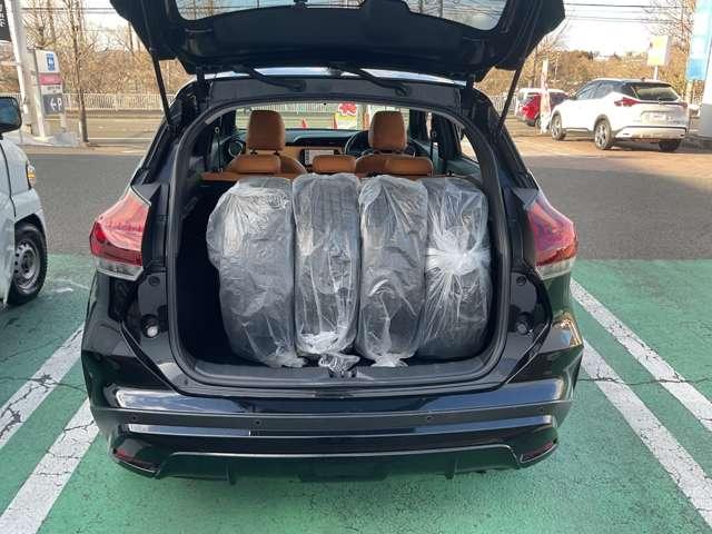 �ו���ςނ��߂̃X�y�[�X����������m�ۏo���܂��B