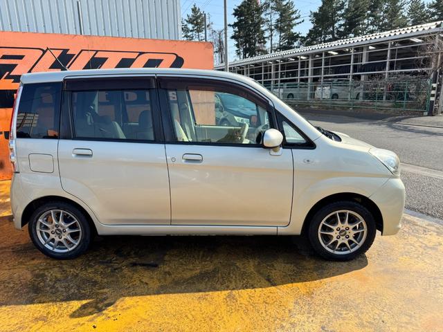 ステラ ＬＸ　４ＷＤ　　スマートキー　　ＣＶＴ（4枚目）