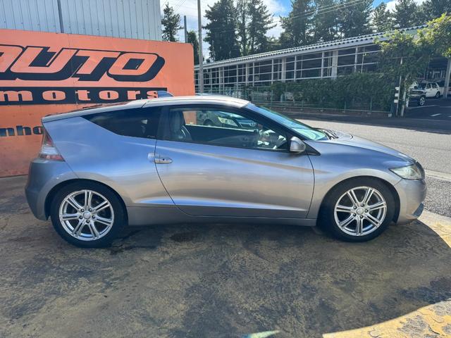 ＣＲ－Ｚ α　ナビ　バックカメラ　マニュアル６速　ＥＴＣ　スマートキー（8枚目）