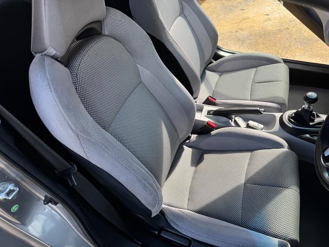 ＣＲ－Ｚ α　ナビ　バックカメラ　マニュアル６速　ＥＴＣ　スマートキー（16枚目）