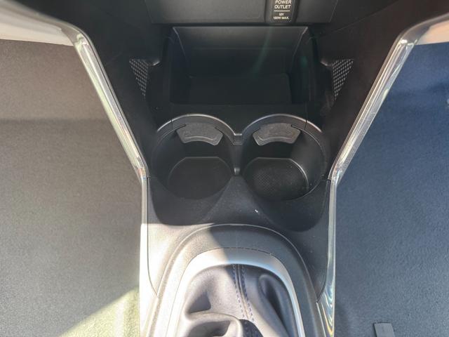 ＣＲ－Ｚ α　ナビ　バックカメラ　マニュアル６速　ＥＴＣ　スマートキー（23枚目）