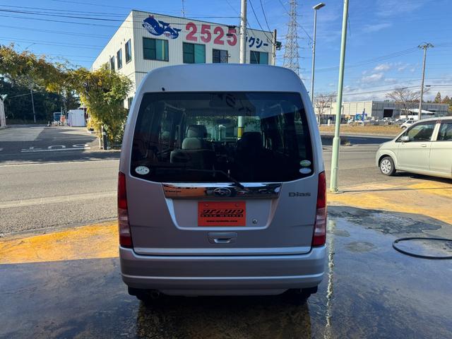 サンバーディアス ディアス　マニュアル５速　４ＷＤ（6枚目）