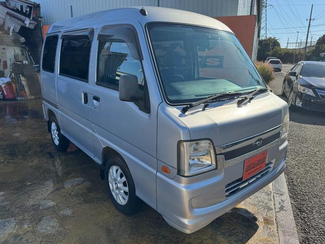 サンバーディアス ディアス　マニュアル５速　４ＷＤ（9枚目）