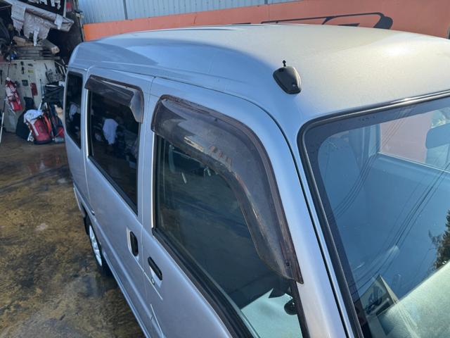 サンバーディアス ディアス　マニュアル５速　４ＷＤ（10枚目）