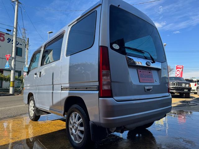 サンバーディアス ディアス　マニュアル５速　４ＷＤ（16枚目）