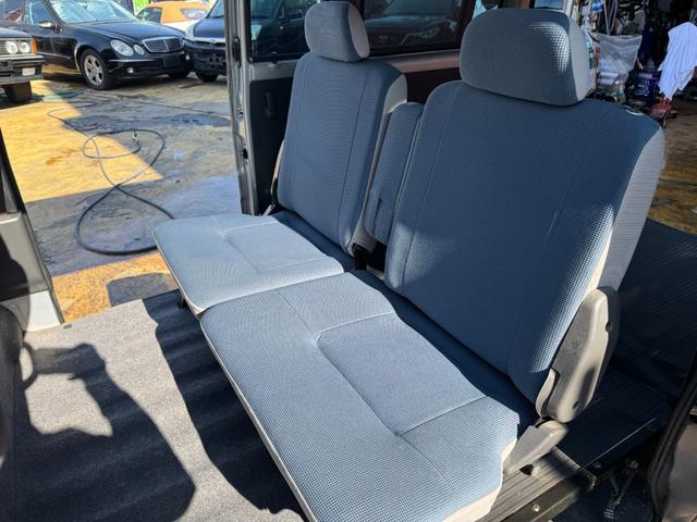 サンバーディアス ディアス　マニュアル５速　４ＷＤ（23枚目）