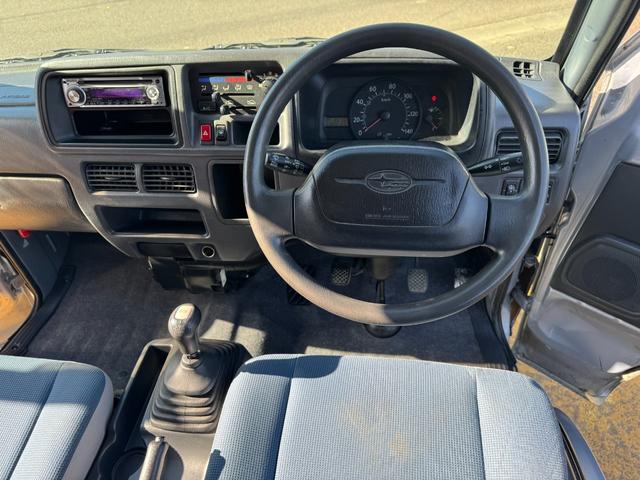 サンバーディアス ディアス　マニュアル５速　４ＷＤ（27枚目）