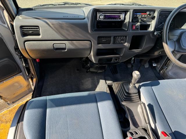 サンバーディアス ディアス　マニュアル５速　４ＷＤ（28枚目）