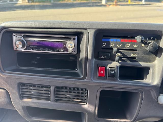 サンバーディアス ディアス　マニュアル５速　４ＷＤ（29枚目）