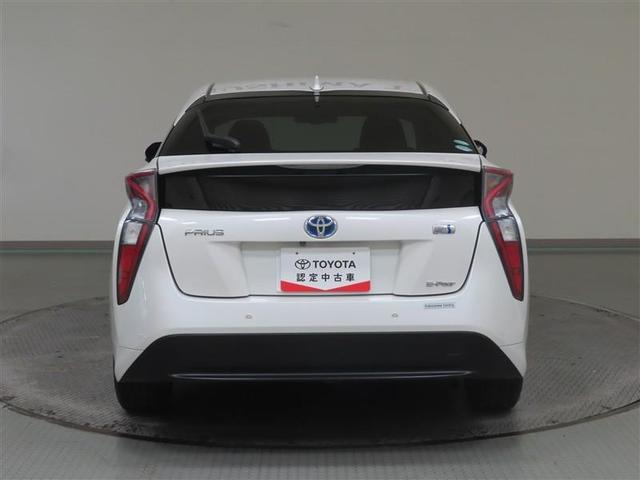 プリウス Ａ　４ＷＤ　フルセグ　メモリーナビ　ＤＶＤ再生　ミュージックプレイヤー接続可　バックカメラ　衝突被害軽減システム　ＥＴＣ　ＬＥＤヘッドランプ　記録簿　アイドリングストップ（6枚目）