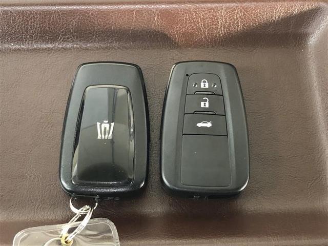 クラウンハイブリッド Ｓ　Ｆｏｕｒ　エレガンススタイル　４ＷＤ　フルセグ　メモリーナビ　ＤＶＤ再生　ミュージックプレイヤー接続可　バックカメラ　衝突被害軽減システム　ＥＴＣ　ＬＥＤヘッドランプ　ワンオーナー　記録簿　アイドリングストップ（35枚目）