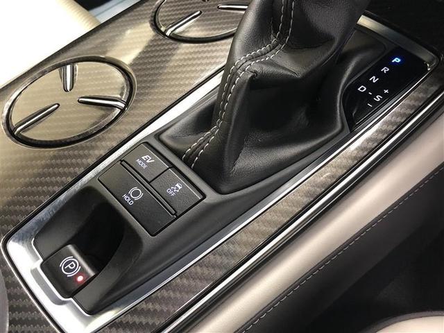 クラウンハイブリッド ＲＳアドバンス　Ｆｏｕｒ　革シート　４ＷＤ　フルセグ　メモリーナビ　ＤＶＤ再生　ミュージックプレイヤー接続可　バックカメラ　衝突被害軽減システム　ＥＴＣ　ドラレコ　ＬＥＤヘッドランプ　ワンオーナー　記録簿　アイドリングストップ（21枚目）