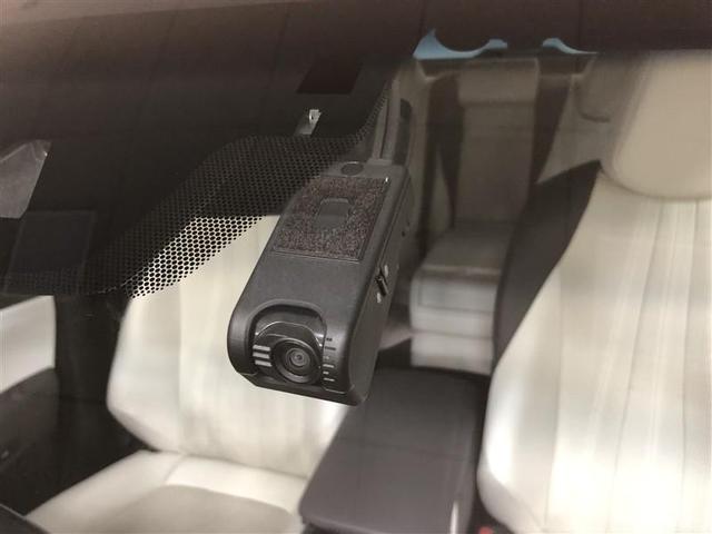 クラウンハイブリッド ＲＳアドバンス　Ｆｏｕｒ　革シート　４ＷＤ　フルセグ　メモリーナビ　ＤＶＤ再生　ミュージックプレイヤー接続可　バックカメラ　衝突被害軽減システム　ＥＴＣ　ドラレコ　ＬＥＤヘッドランプ　ワンオーナー　記録簿　アイドリングストップ（32枚目）