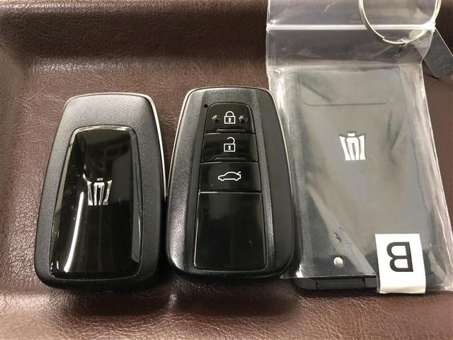 クラウンハイブリッド ＲＳアドバンス　Ｆｏｕｒ　革シート　４ＷＤ　フルセグ　メモリーナビ　ＤＶＤ再生　ミュージックプレイヤー接続可　バックカメラ　衝突被害軽減システム　ＥＴＣ　ドラレコ　ＬＥＤヘッドランプ　ワンオーナー　記録簿　アイドリングストップ（37枚目）