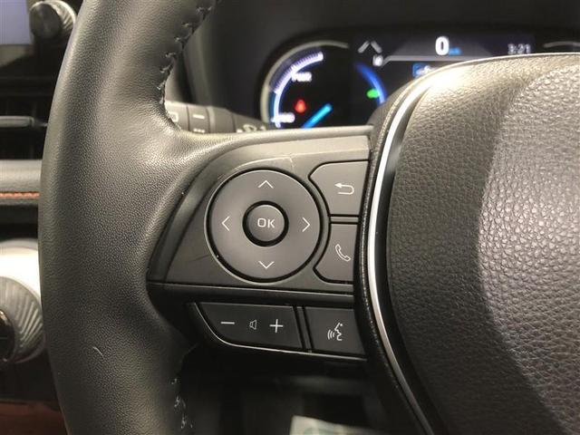 �y�X�e�A�����O�X�C�b�`�z�}���`�C���t�H���[�V�����f�B�X�v���C���̕\���ؑւ�^�]�x���@�\�A�I�[�f�B�I�Ȃǂ̑�����X�e�A�����O�����𗣂����ɍs�����Ƃ��ł��܂��B