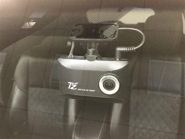 �O����^��^�C�v�̃h���C�u���R�[�_�[�𑕒����Ă��܂��B�@�\�̏ڍׂɂ��܂��ẮA�W���X�܂܂ł��q�˂��������B