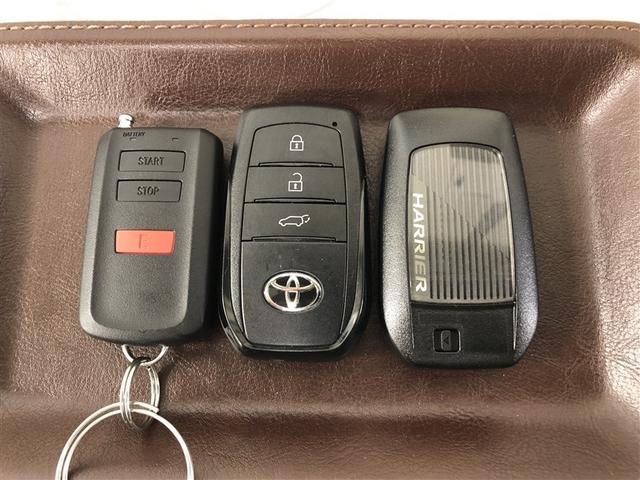 ハリアーハイブリッド Ｚ　レザーパッケージ　革シート　４ＷＤ　フルセグ　メモリーナビ　ミュージックプレイヤー接続可　バックカメラ　衝突被害軽減システム　ＥＴＣ　ドラレコ　ＬＥＤヘッドランプ　ワンオーナー　記録簿　アイドリングストップ（39枚目）