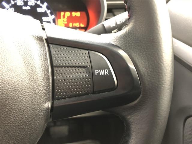 �X�e�A�����O�́u�o�v�q�v�X�C�b�`�ŁA�p���[���s���[�h�ւ̐؂�ւ����\�ł��B�G���W����]����������ԂɃL�[�v���A�A�N�Z������ɑ΂��A�D�ꂽ���X�|���X�������炵�܂��B