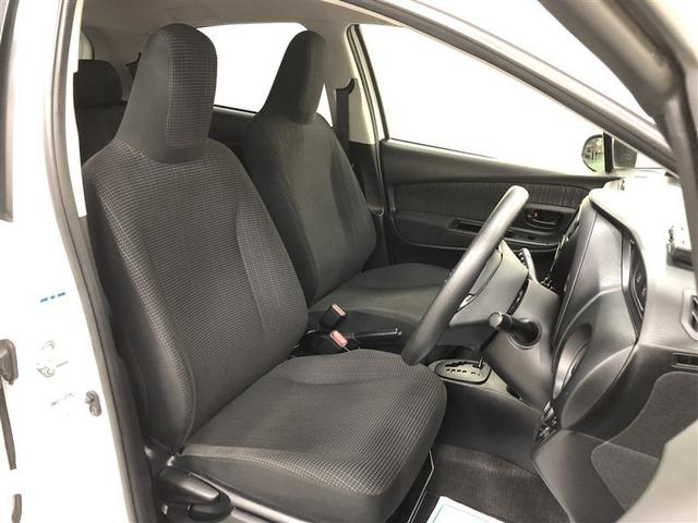 �^�]�Ȏ���́A��ݍ��ނ悤�ȃV���G�b�g�ň͂܂�Ă���A����΃R�b�N�s�b�g�ɂ��邩�̂悤�ȋC���ɂ����Ă���܂���