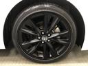 特別仕様車専用マットブラック塗装17インチ純正アルミホイール(215/45R17)装着です。