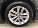 17インチ純正アルミホイール(215/55R17)装着です。