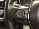 【ステアリングスイッチ】マルチインフォメーションディスプレイ内の表示切替や運転支援機能、オーディオなどの操作をステアリングから手を離さずに行うことができます。