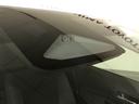 《Toyota Safety Sense》ミリ波レーダーと単眼カメラを併用した「2種類の目」でクルマや歩行者などを認識。個々の安全技術やシステムを連携させ、様々なシーンでドライバーをサポートします!