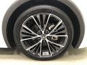 【195/50R19純正アルミホイール】細幅大径タイヤを装着。細幅ながらも高いグリップ力と剛性感を実現。ドライバーの意のままの、気持ちの良い走りが感じられます。