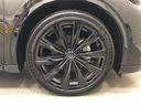 21インチアルミホイール(235/45R21)装着です。