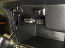 ETC車載器です。センターボックス内に設置されています。センターボックスはキーロック付きです。