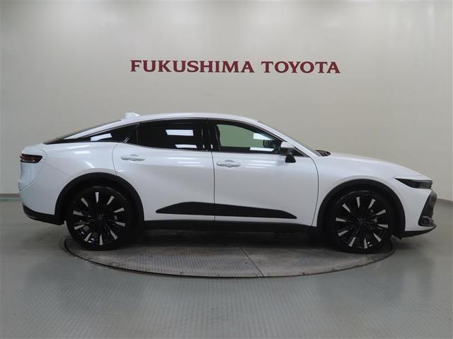 クラウンクロスオーバー ＲＳアドバンスド　革シート　４ＷＤ　フルセグ　メモリーナビ　ミュージックプレイヤー接続可　バックカメラ　衝突被害軽減システム　ＥＴＣ　ドラレコ　ＬＥＤヘッドランプ　ワンオーナー　記録簿　アイドリングストップ（3枚目）