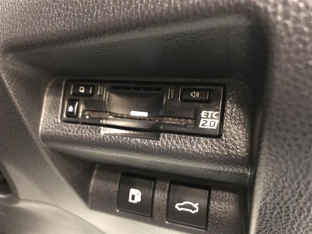 クラウンクロスオーバー ＲＳ　革シート　４ＷＤ　フルセグ　メモリーナビ　ミュージックプレイヤー接続可　バックカメラ　衝突被害軽減システム　ＥＴＣ　ドラレコ　ＬＥＤヘッドランプ　ワンオーナー　記録簿　アイドリングストップ（30枚目）