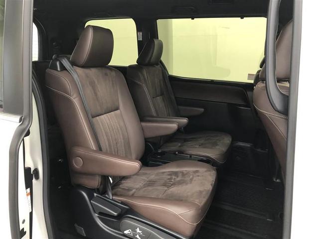 エスクァイア Gi プレミアムパッケージ 4WD フルセグ メモリーナビ DVD再生 ミュージックプレイヤー接続可 後席モニター バックカメラ 衝突被害軽減システム ETC ドラレコ 両側電動スライド LEDヘッドランプ 乗車定員7人 記録簿(12枚目)