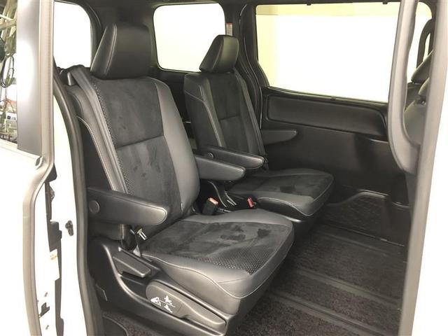 ヴォクシー ハイブリッドＺＳ　煌ＩＩＩ　フルセグ　メモリーナビ　ＤＶＤ再生　ミュージックプレイヤー接続可　バックカメラ　衝突被害軽減システム　ＥＴＣ　両側電動スライド　ＬＥＤヘッドランプ　乗車定員７人　３列シート　ワンオーナー　記録簿（12枚目）