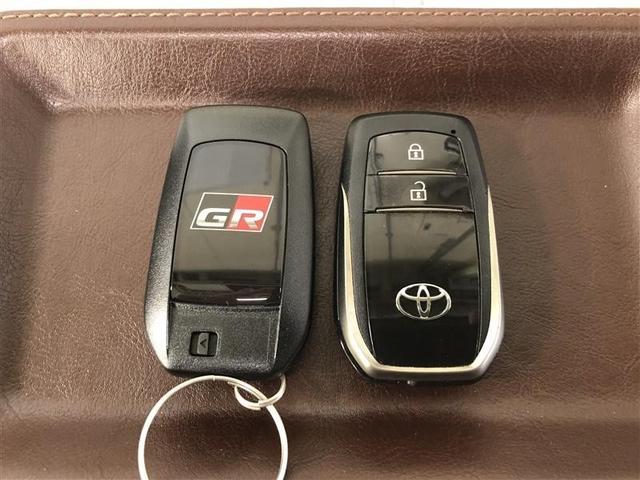 �X�}�[�g�L�[���|�P�b�g��o�b�O�Ɍg�т��Ă���΁A�L�[�����o�����ƂȂ��h�A�n���h������������A�h�A�n���h���̃Z���T�[�ɐG��邾���Ŏ{���ł��܂��B