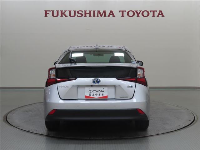 プリウス Ｓ　フルセグ　メモリーナビ　ＤＶＤ再生　ミュージックプレイヤー接続可　バックカメラ　衝突被害軽減システム　ＥＴＣ　ドラレコ　ＬＥＤヘッドランプ　記録簿　アイドリングストップ（6枚目）