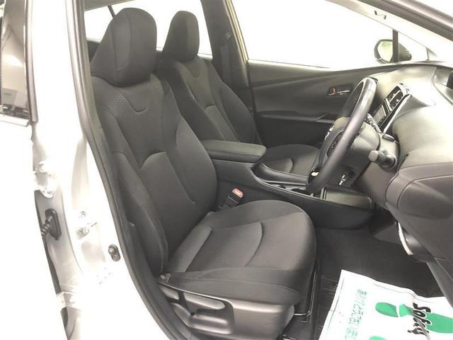 プリウス Ｓ　フルセグ　メモリーナビ　ＤＶＤ再生　ミュージックプレイヤー接続可　バックカメラ　衝突被害軽減システム　ＥＴＣ　ドラレコ　ＬＥＤヘッドランプ　記録簿　アイドリングストップ（10枚目）