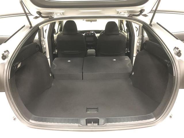 プリウス Ｓ　フルセグ　メモリーナビ　ＤＶＤ再生　ミュージックプレイヤー接続可　バックカメラ　衝突被害軽減システム　ＥＴＣ　ドラレコ　ＬＥＤヘッドランプ　記録簿　アイドリングストップ（14枚目）