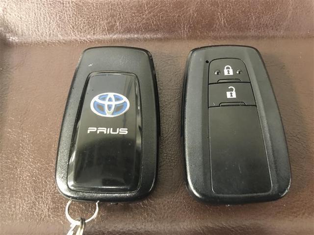 プリウス Ｓ　フルセグ　メモリーナビ　ＤＶＤ再生　ミュージックプレイヤー接続可　バックカメラ　衝突被害軽減システム　ＥＴＣ　ドラレコ　ＬＥＤヘッドランプ　記録簿　アイドリングストップ（34枚目）