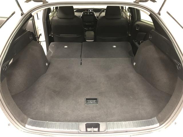 プリウス Ｓ　４ＷＤ　フルセグ　メモリーナビ　ＤＶＤ再生　ミュージックプレイヤー接続可　バックカメラ　衝突被害軽減システム　ＥＴＣ　ドラレコ　ＬＥＤヘッドランプ　ワンオーナー　記録簿　アイドリングストップ（14枚目）