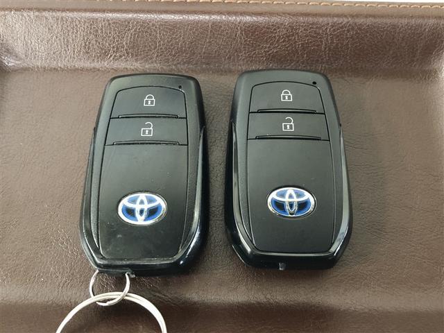 �X�}�[�g�L�[���|�P�b�g��o�b�O�Ɍg�т��Ă���΁A�L�[�����o�����ƂȂ��h�A�n���h������������A�h�A�n���h���̃Z���T�[�ɐG��邾���Ŏ{���ł��܂��B