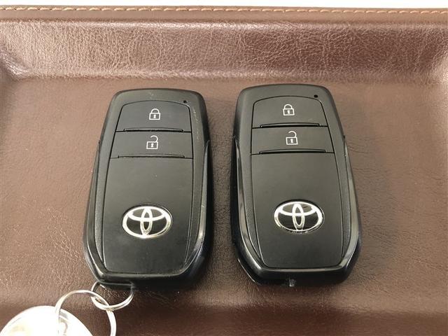 �X�}�[�g�L�[���|�P�b�g��o�b�O�Ɍg�т��Ă���΁A�L�[�����o�����ƂȂ��h�A�n���h������������A�h�A�n���h���̃Z���T�[�ɐG��邾���Ŏ{���ł��܂��B