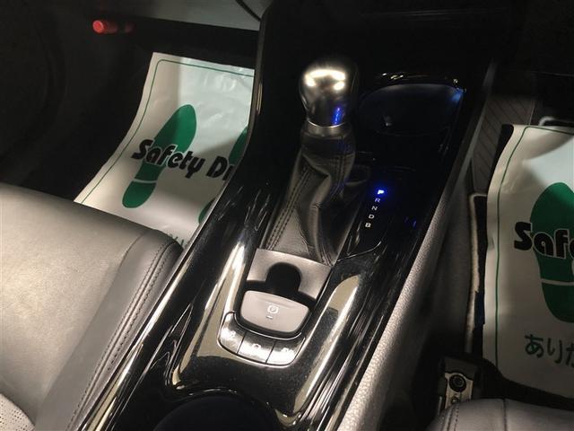 �y�d���p�[�L���O�u���[�L�z�p�[�L���O�u���[�L�̍쓮�E�������X�C�b�`����ŉ\�B�V�t�g���u�o�v�|�W�V�����ɓ����Ǝ����ō쓮���A�u�o�v�ȊO�̃|�W�V�����ɃV�t�g����Ɖ��������I�[�g�@�\�t���ł��B