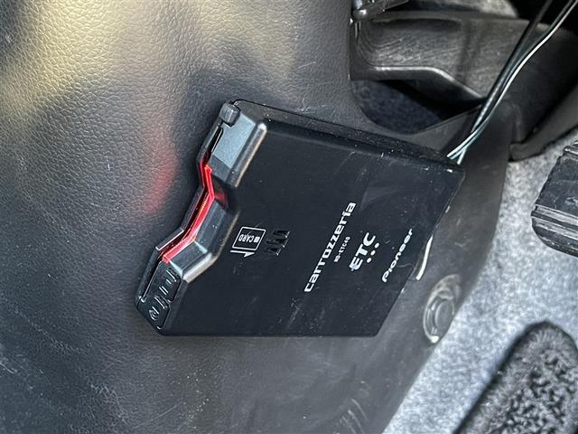 ワゴンＲ ハイブリッドＦＸ　ワンセグ　メモリーナビ　ミュージックプレイヤー接続可　衝突被害軽減システム　ＥＴＣ　記録簿　アイドリングストップ（17枚目）