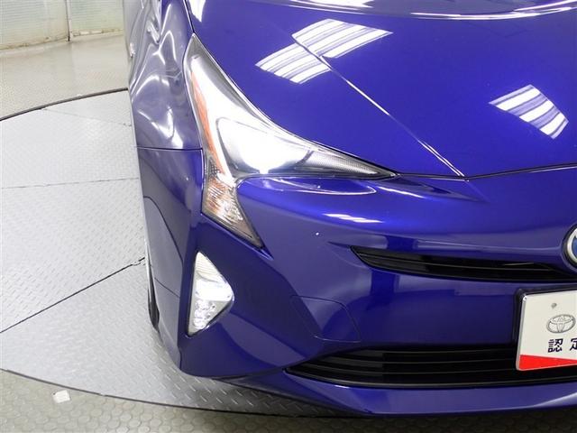 プリウス Ｓ　４ＷＤ　フルセグ　メモリーナビ　ＤＶＤ再生　ミュージックプレイヤー接続可　バックカメラ　衝突被害軽減システム　ＥＴＣ　ＬＥＤヘッドランプ　記録簿（5枚目）